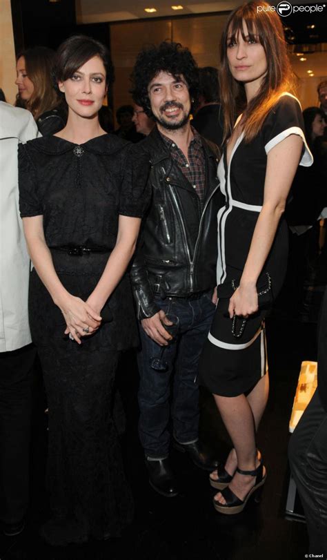 Anna Mouglalis & Caroline de Maigret .